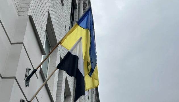 У Запоріжжі встановили перший в Україні «Прапор Надії»