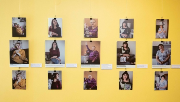 У парламенті Естонії відкрилася фотовиставка, присвячена матерям загиблих українських воїнів У парламенті Естонії відкрилася фотовиставка, присвячена матерям загиблих українських воїнів