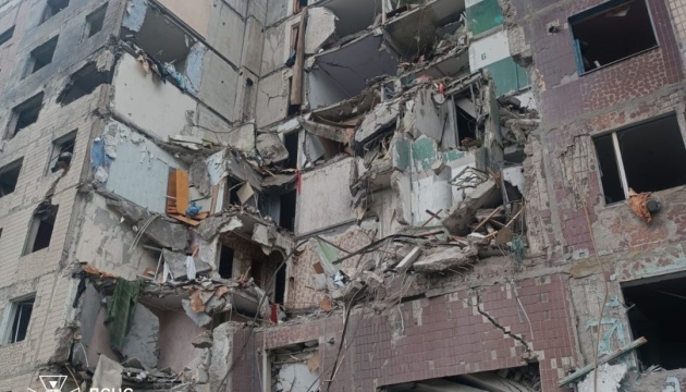 Guerre en Ukraine : Huit civils tués et 23 blessés dans des bombardements russes sur la région de Donetsk 