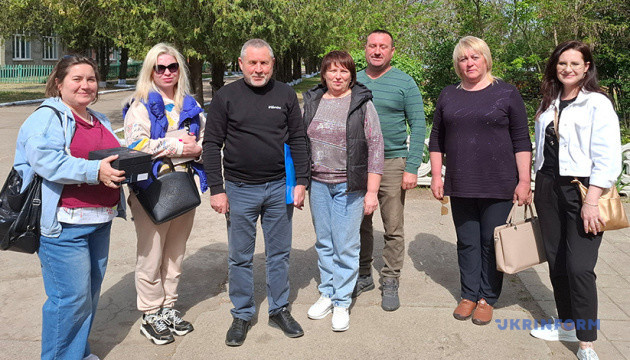 Сільська глибинка у фокусі волонтерів: як на Миколаївщині опікуються родинами захисників