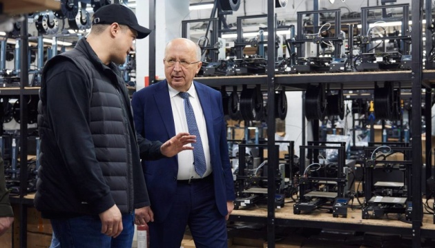 Єврокомісар Кубілюс відвідав українське підприємство з виготовлення безпілотників