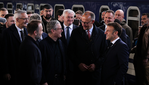 Líderes de Francia, Alemania, Reino Unido y Polonia llegan a Kyiv Líderes de Francia, Alemania, Reino Unido y Polonia llegan a Kyiv