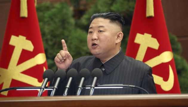 Kim Jong-un califica de Kim Jong-un califica de