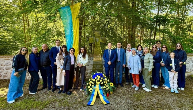 Україна вшанувала пам'ять жертв концтабору «Ебензее» в Австрії