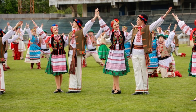 На Прикарпатті встановили танцювальний рекорд України