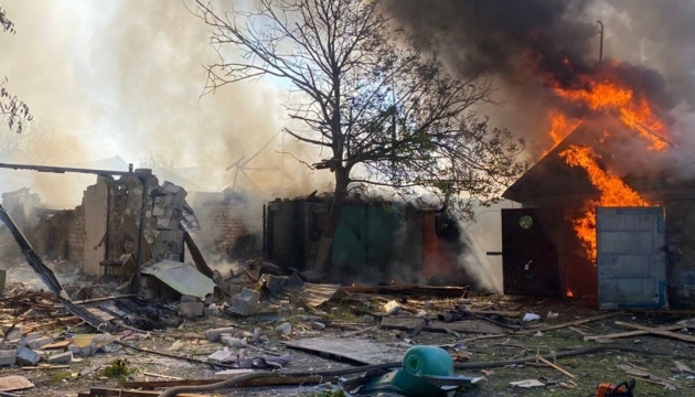 Guerre en Ukraine : Cinq blessés dans des bombardements russes sur la région de Donetsk 