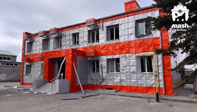 Ukrainische Drohnen greifen Asphaltbetonanlage der Besatzer in Luhansk an Ukrainische Drohnen greifen Asphaltbetonanlage der Besatzer in Luhansk an