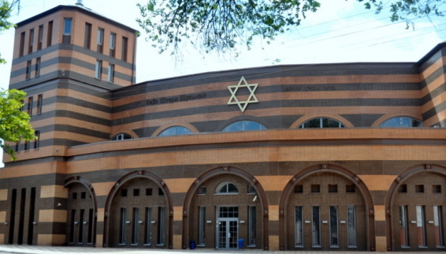 У Кривому Розі затримали 14-річного підлітка, який намагався спалити синагогу на замовлення РФ 