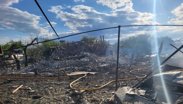 Guerre en Ukraine : Deux morts et quatre blessés dans une frappe russe sur la région de Kharkiv 