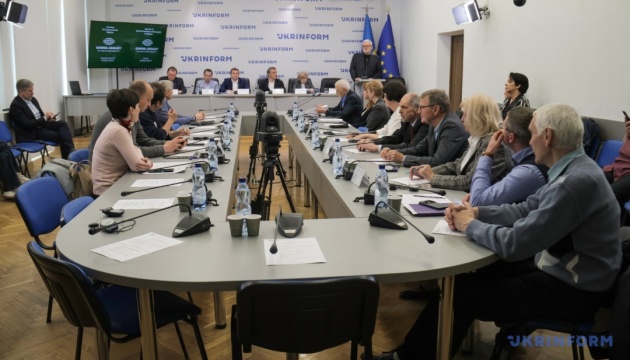 В Україні розробляють 3,5 тисячі родовищ із 20 000: геологи очікують, що угода зі США «підштовхне» галузь В Україні розробляють 3,5 тисячі родовищ із 20 000: геологи очікують, що угода зі США «підштовхне» галузь