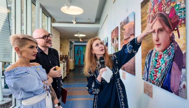 У Техасі проходить виставка проєкту «Батьківська Хата. Homestead»