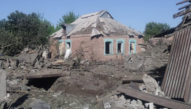 Guerre en Ukraine : Un civil tué et sept autres blessés dans des bombardements russes sur la région de Donetsk 