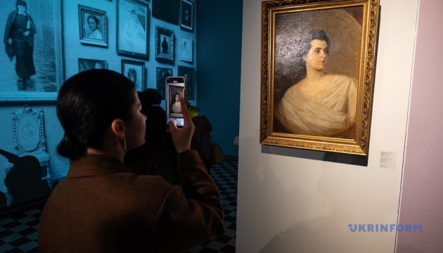 Stolen WWII painting “Female Portrait” returned to National Art Museum of Ukraine Stolen WWII painting “Female Portrait” returned to National Art Museum of Ukraine