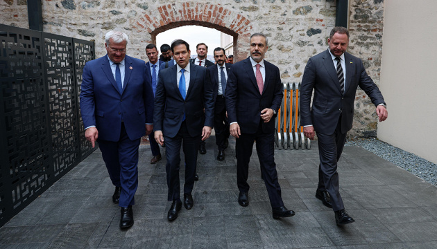 Les délégations de l'Ukraine, des États-Unis et de la Turquie ont entamé des négociations à Istanbul