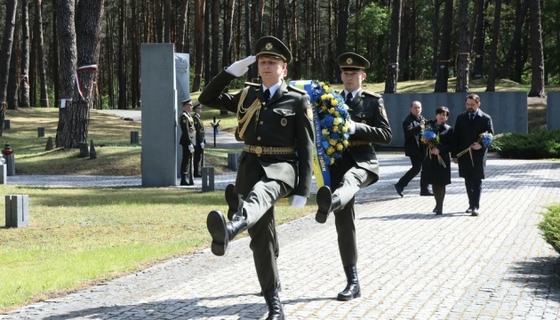 Commemoration ceremony held in Bykivnia to honor victims of political repression Commemoration ceremony held in Bykivnia to honor victims of political repression