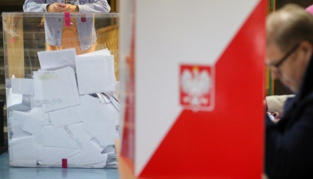 У Польщі підбили підсумки першого туру президентських виборів У Польщі підбили підсумки першого туру президентських виборів