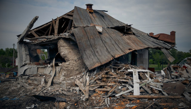 Обстріляли 34 населені пункти: росіяни за добу 80 разів ударили по Сумщині