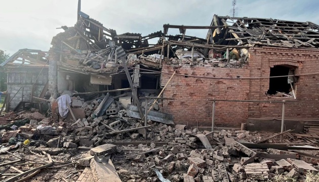 Росіяни минулої доби вбили одного жителя Донеччині і ще шістьох поранили