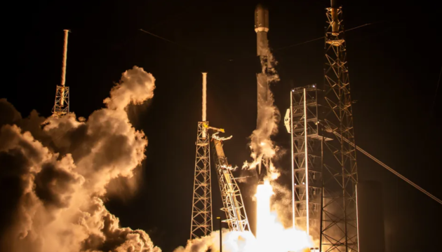 SpaceX запустила ще 23 супутники Starlink на новій Falcon 9