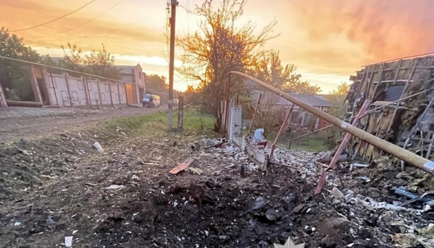Росіяни за добу завдали 2 686 ударів по Донеччині Росіяни за добу завдали 2 686 ударів по Донеччині