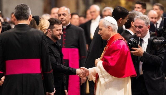 Spotkanie Zełenskiego z papieżem w dniu jego intronizacji było wyjątkiem od reguły
Spotkanie Zełenskiego z papieżem w dniu jego intronizacji było wyjątkiem od reguły
