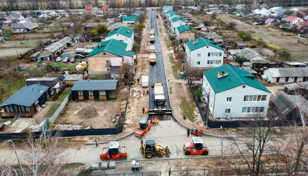 У Ягідному на Чернігівщині відновлюють ще 25 будинків, пошкоджених під час бойових дій У Ягідному на Чернігівщині відновлюють ще 25 будинків, пошкоджених під час бойових дій