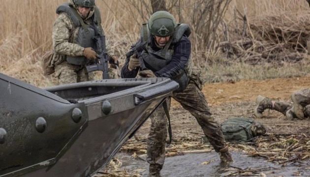 Les Russes tentent de faire quitter aux forces armées ukrainiennes les ponts d'Antonivsky