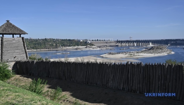 Découverte d'un canon d'arme française de 1715 sur l'île de Khortytsia