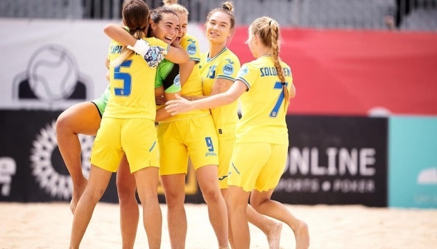 Жіноча збірна України з пляжного футболу перемогла англійок у грі Євроліги