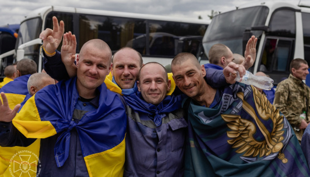 Budanov shares video of Ukrainian defenders returning from Russian captivity Budanov shares video of Ukrainian defenders returning from Russian captivity