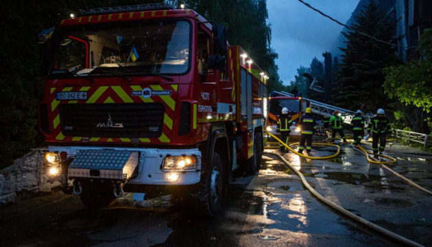 Russian attack damages seven high-rise buildings and 10 enterprises in Ternopil