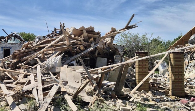 Guerre en Ukraine : Deux morts et trois blessés dans des bombardements russes sur la région de Kharkiv 