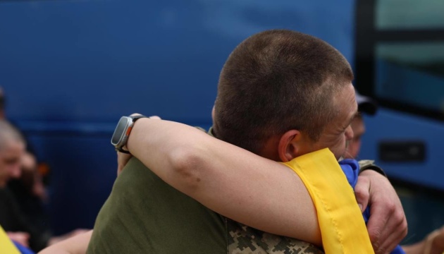 Мати довідалася про полон з відео допиту: із неволі звільнили воїна з Кіровоградщини