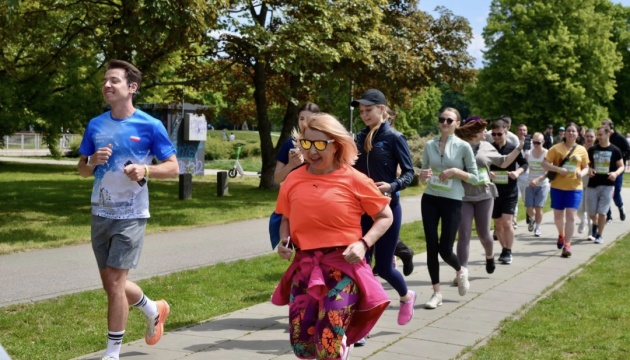 У Варшаві відбувся благодійний «Пробіг під каштанами»