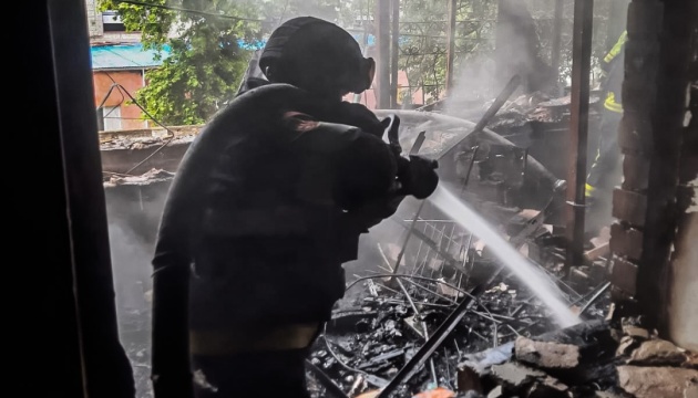 Guerre en Ukraine : Treize civils blessés dans des bombardements russes sur la région de Kherson 