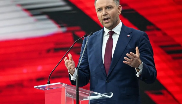 На виборах у Польщі перемагає консерватор Навроцький