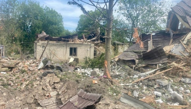 Guerre en Ukraine : Une cinquantaine de maisons endommagées dans une frappe aérienne russe sur Koupiansk 