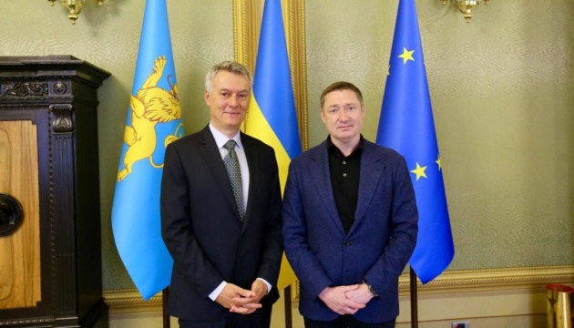 У Львові розпочав роботу новий генконсул Польщі У Львові розпочав роботу новий генконсул Польщі