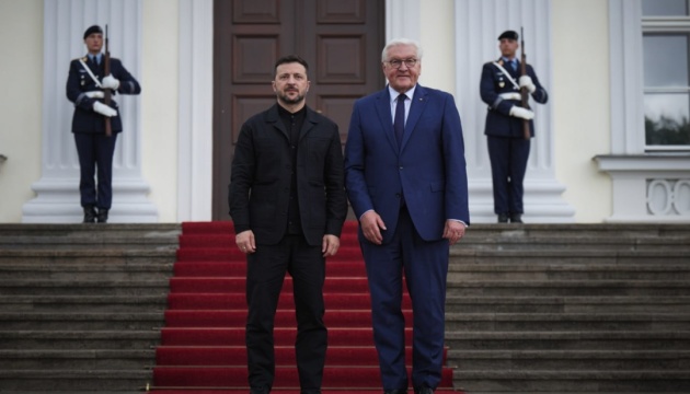 Zełenski spotkał się ze Steinmeierem Zełenski spotkał się ze Steinmeierem