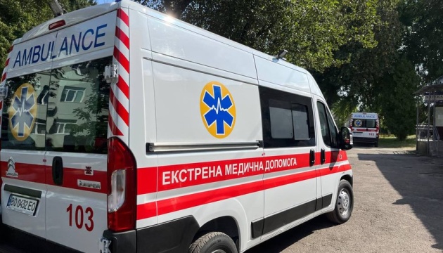 Росіяни обстріляли Дніпровський район Херсона, двоє поранених