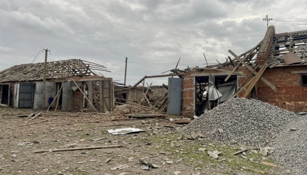 На Сумщині показали наслідки нічного удару по фермерському господарству