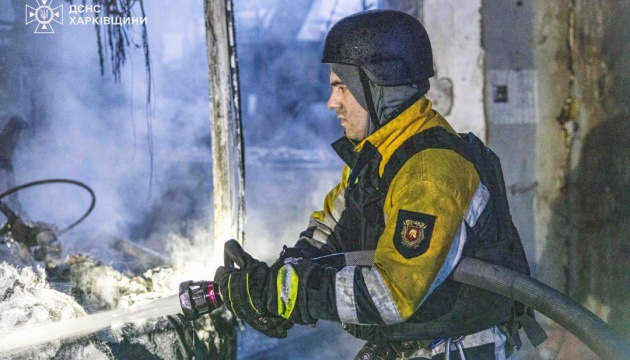 На Харківщині російські дрони та ракета пошкодили ферму - восьмеро поранених, з них двоє дітей