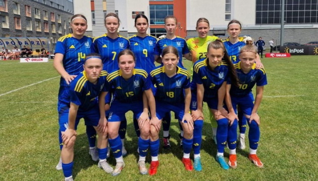 Молодіжна жіноча збірна України програла спаринг футболісткам Польщі Молодіжна жіноча збірна України програла спаринг футболісткам Польщі