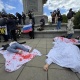 Посол РФ у Польщі поклав квіти до пам’ятника радянським військовим під вигуки «терористи»