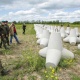 Із використанням досвіду України: польські військові показали, як будують фортифікації на кордоні з Росією
