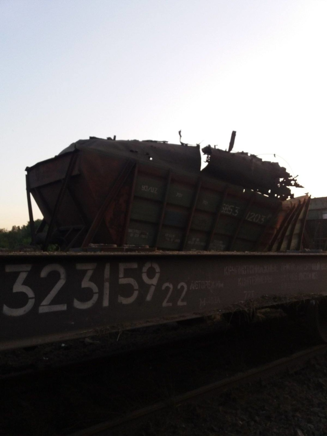 Унаслідок російської атаки пошкоджено залізничні вагони із зерном