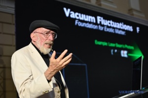 Nobel laureate Kip Thorne speaks at science and technology festival in Lviv
