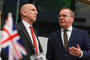 Long-term targeted aid to Ukraine more important than “budget shares” – Healey, Pistorius