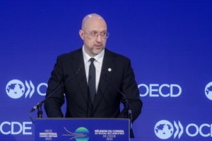Ukraina spodziewa się przystąpienia do OECD w 2026 r. - Szmyhal
