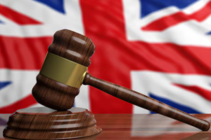 У Британії засудили росіянина за напад на жінку, свідком якого став син Трампа